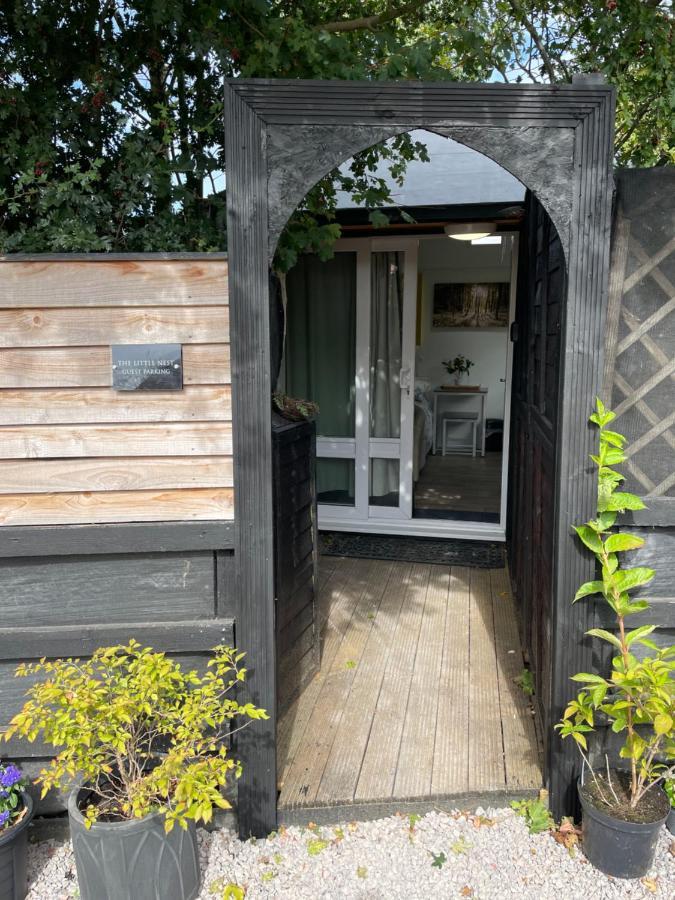 The Little Nest Beach Sole Use Accommodation Near To Bath Wick  ภายนอก รูปภาพ